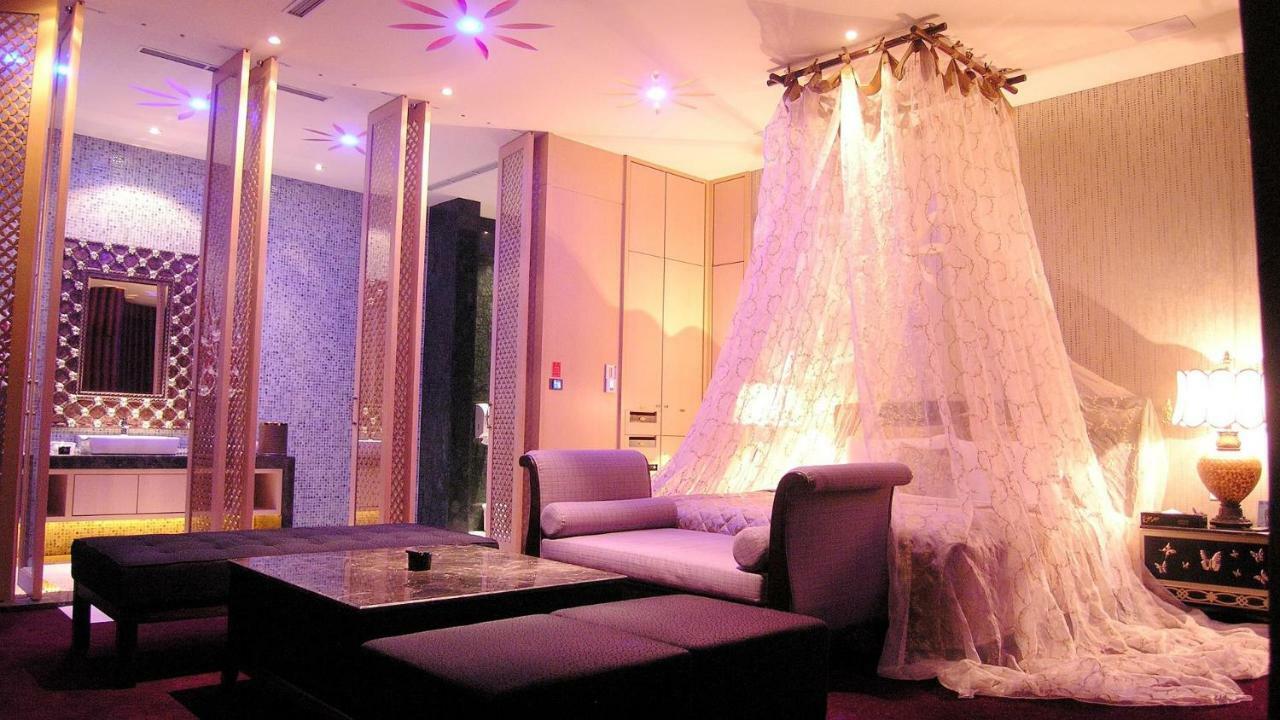 Mos Motel Taoyuan Exterior photo